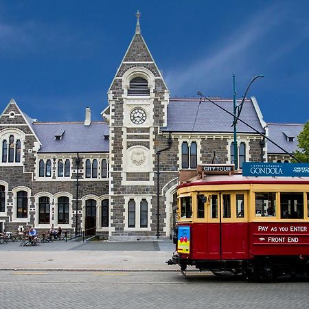 Luxury Studio With Balcony - Close To Supermarket Christchurch Esterno foto